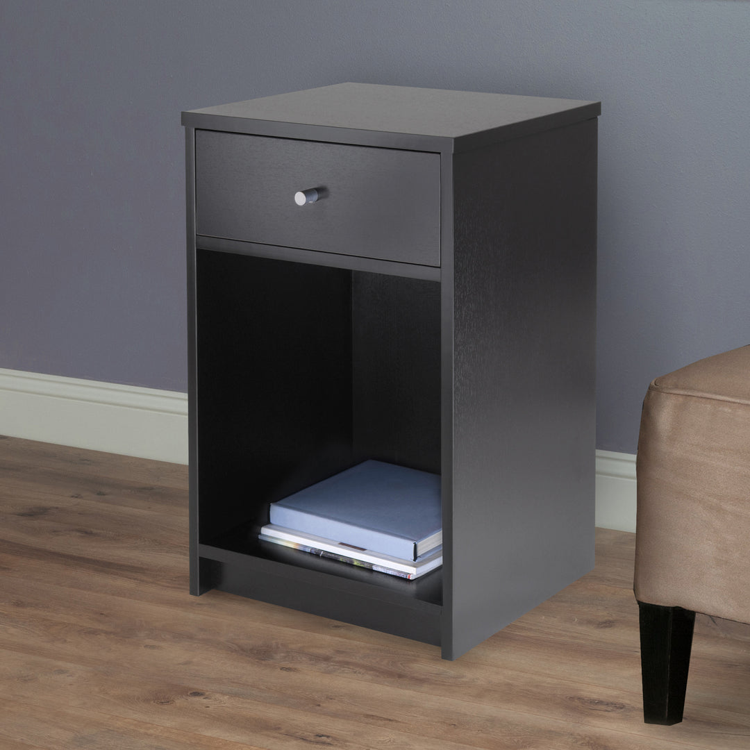 Squamish Accent Table, Nightstand, Black