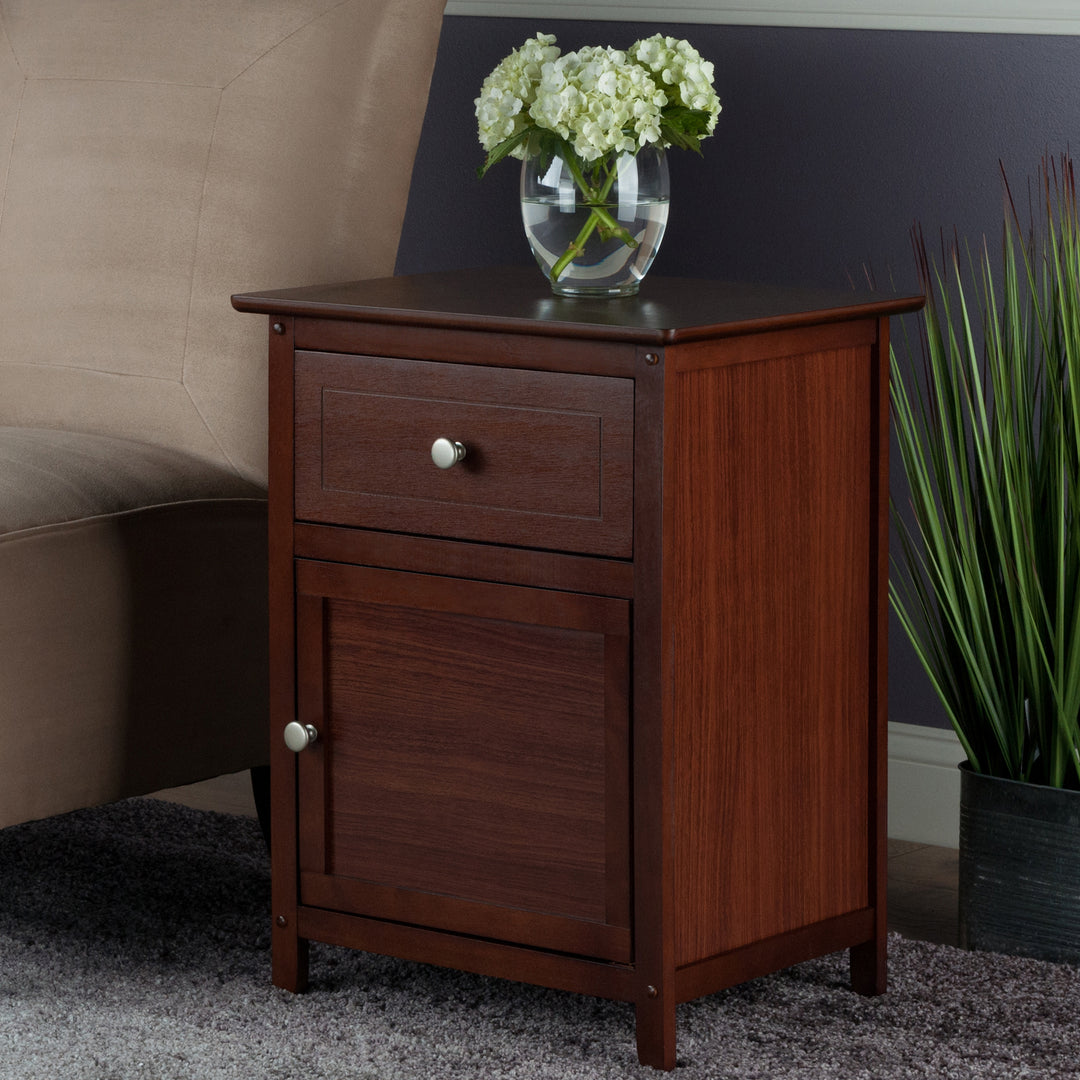 Eugene Accent Table, Nightstand, Walnut