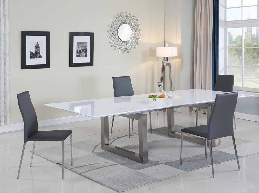 Ebony Extendable Dining Set by Chintaly